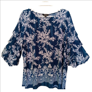 Slim Factor Top Women's Size‎ L Blue & White Ruffle Sleeve Floral Snowflake